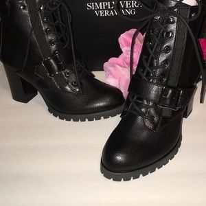 👠Brand New Simply Vera Booties
